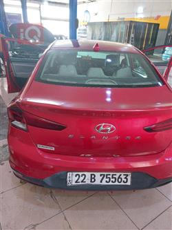 هیوندای ئەلەنترا